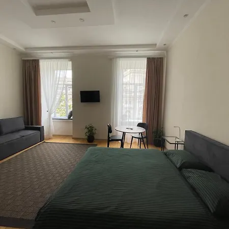 Apartment With The View Of The Opera House Львов Экстерьер фото