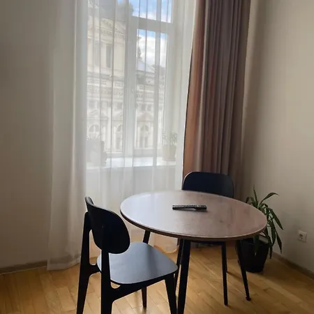 Apartment With The View Of The Opera House Львов Экстерьер фото
